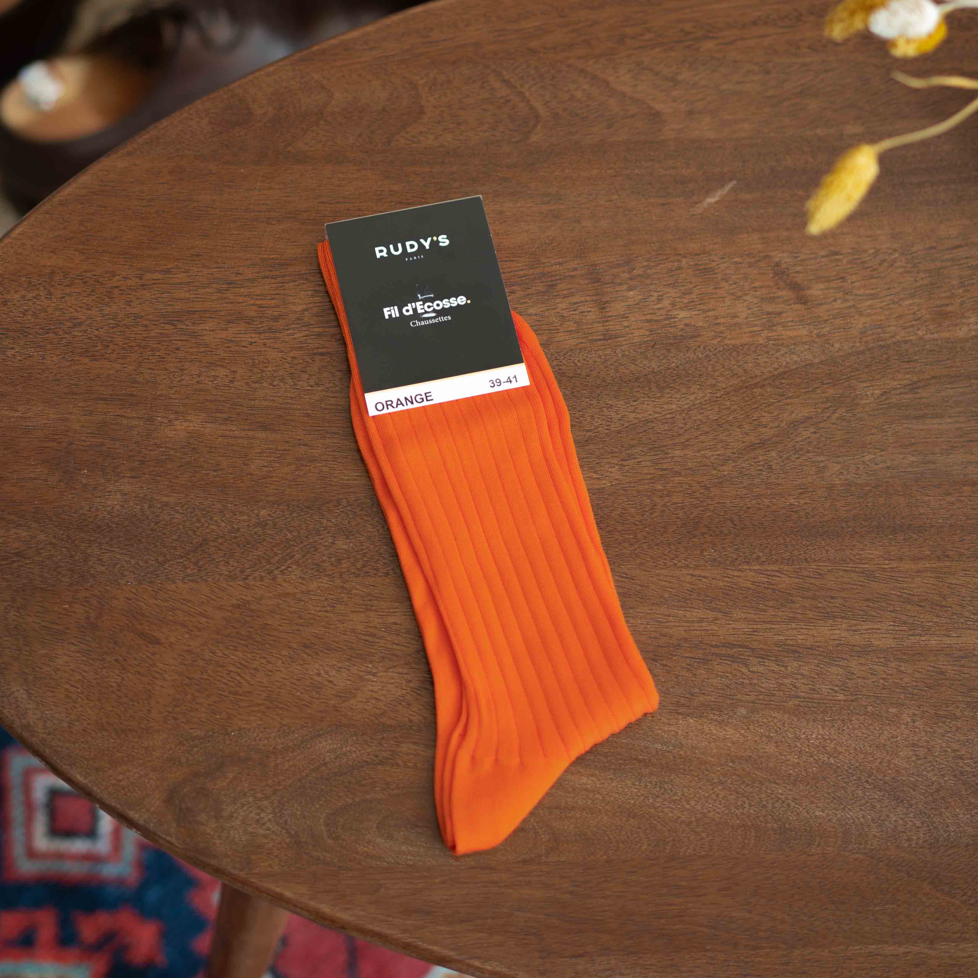 Chaussettes homme luxe en pur fil d'écosse extra fin - Orange Abricotier | Doré Doré Chaussettes homme luxe en pur fil d'écosse extra fin - Orange Abricotier | Doré Doré